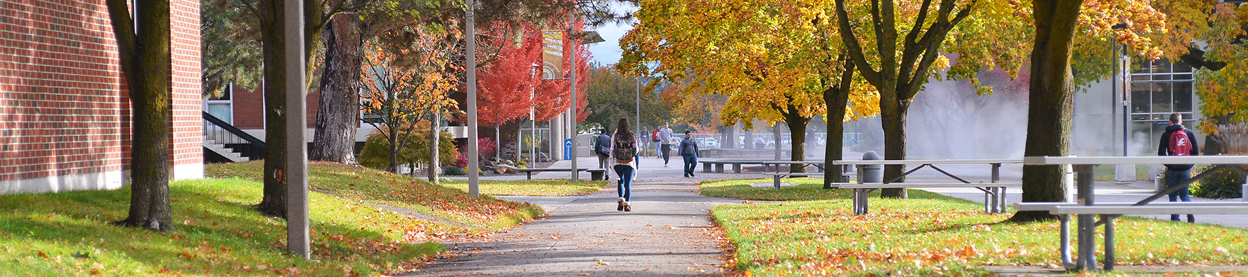 Students walking between classes at SFCC.
